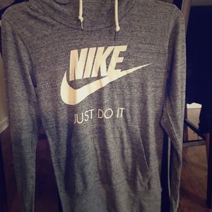 New with tags sz XS Nike sweater